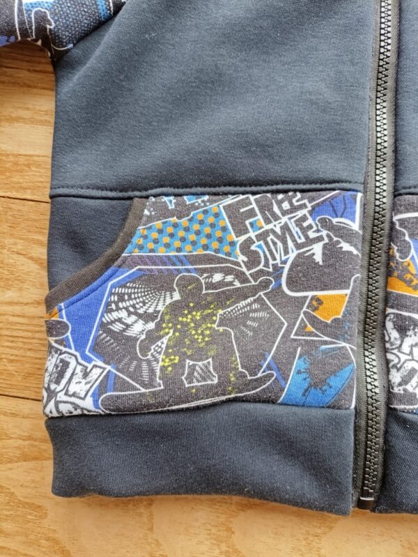 Sweat à Capuche Zippé Personnalisé – Motif Snowboard – Image 2