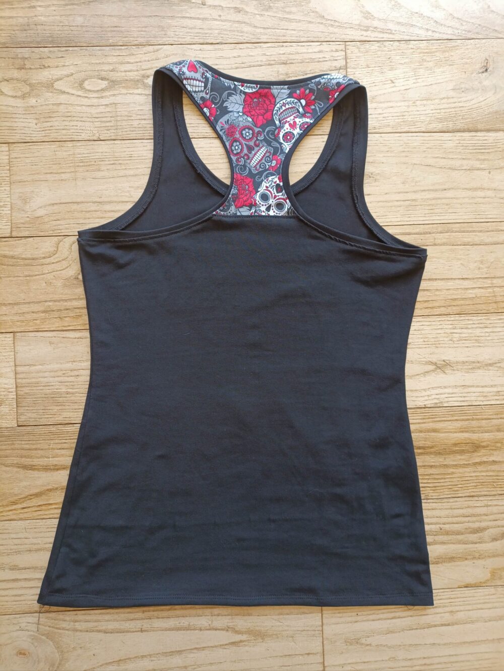 photo du débardeur têtes de mort mexicaines à plat