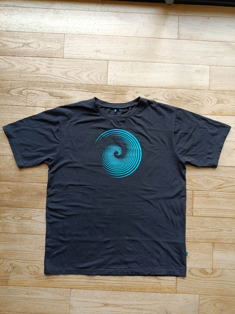 tee-shirt homme transfert spirale turquoise