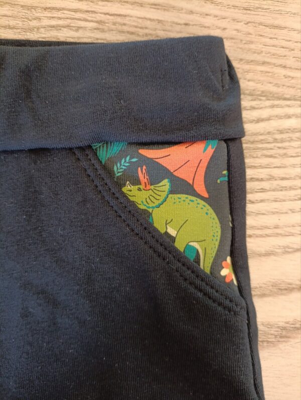Ensemble tee-shirt et short "Dinosaures" – Image 5