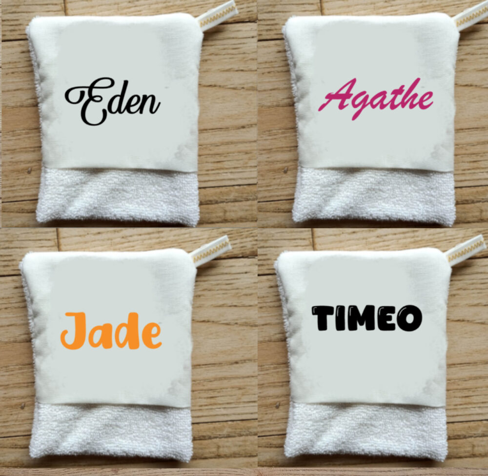 photo gants débarbouillettes bébé personnalisables (prénom Eden, Agathe, Jade, Timéo)