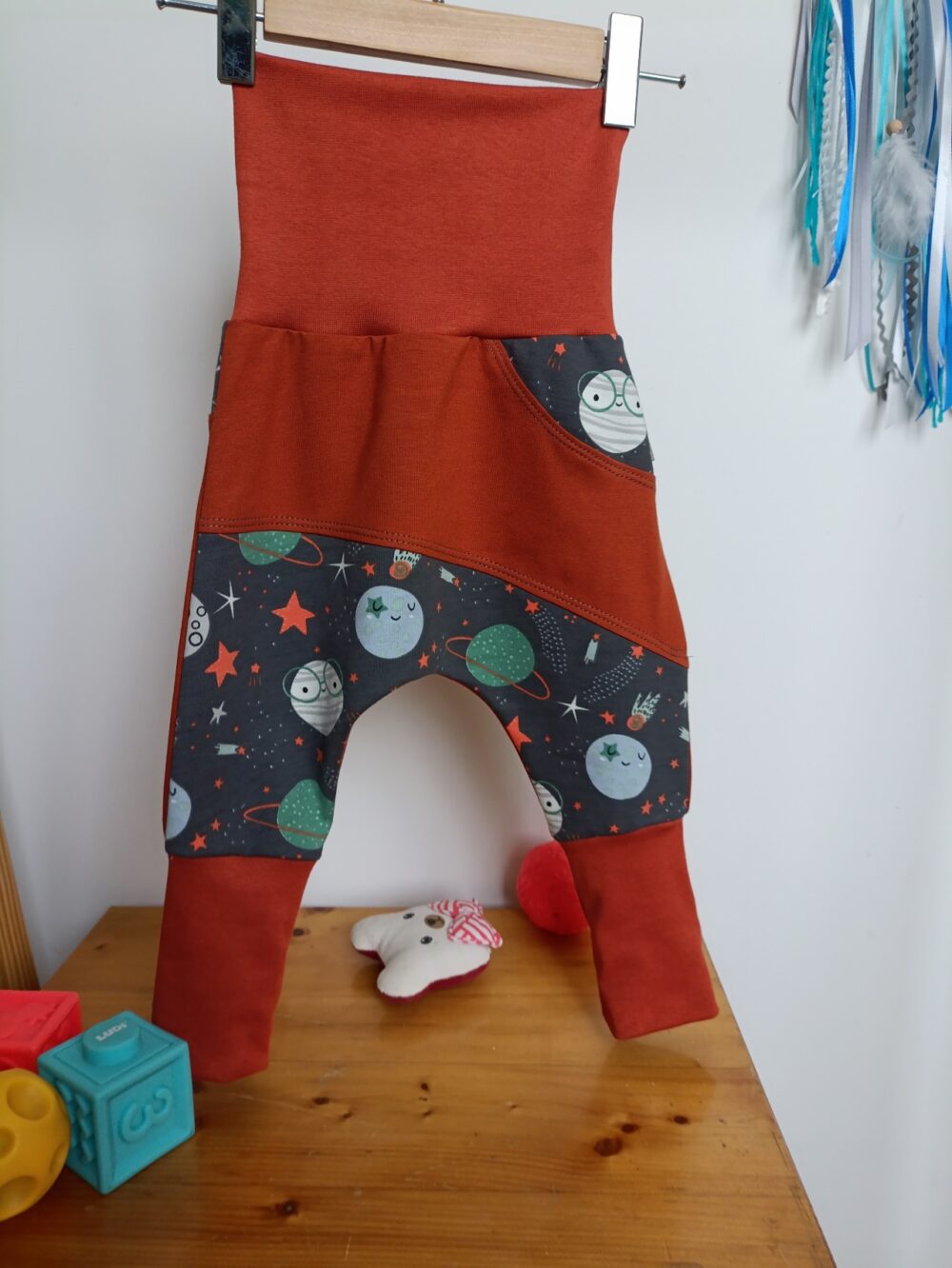 sarouel bébé évolutif - Planètes - fin de taille