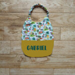 bavoir personnalisé prénom Gabriel typo Backso