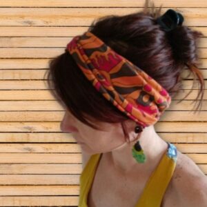 photo du bandeau orange vintage porté