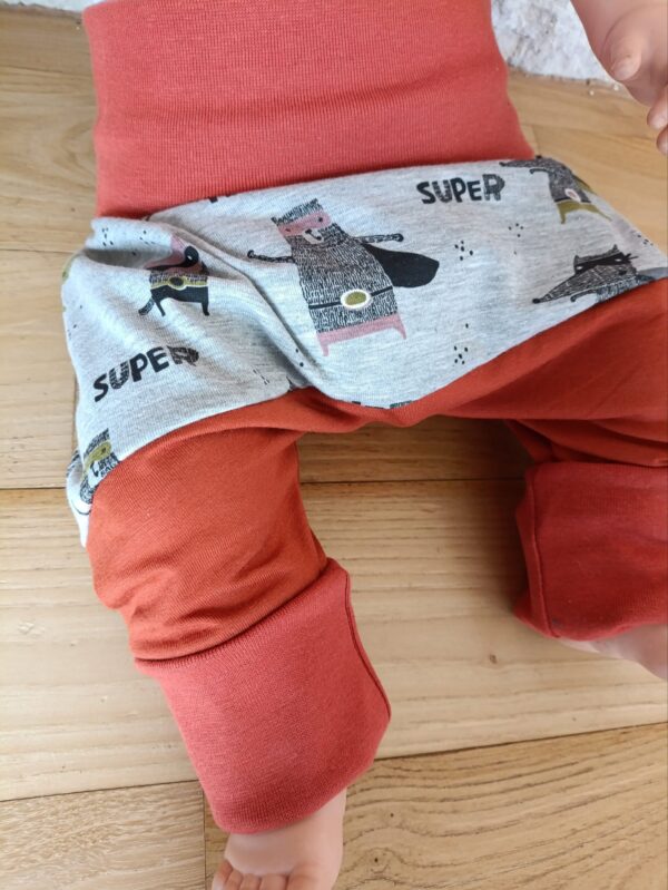 Pantalon bébé évolutif - animaux super héros – Image 4