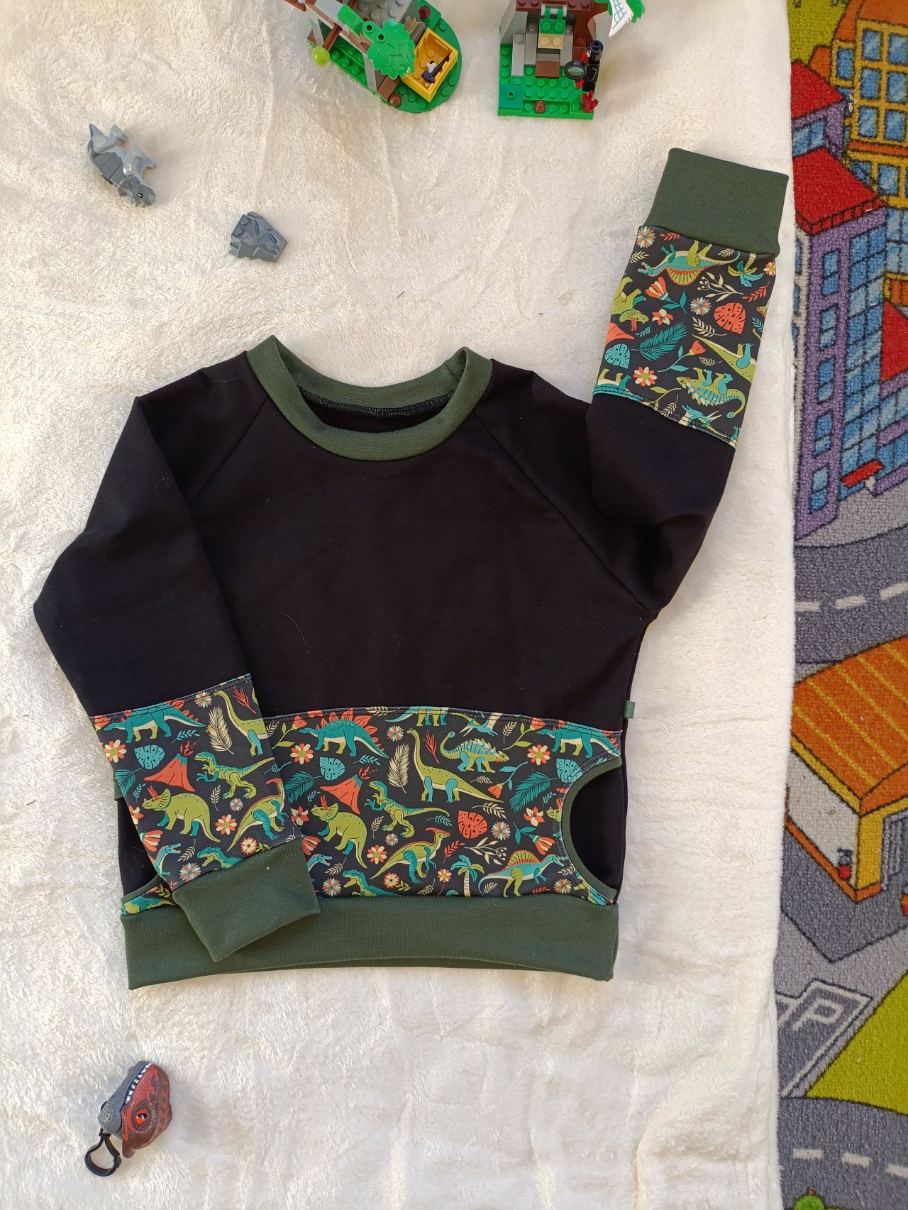 sweat enfant dinosaures