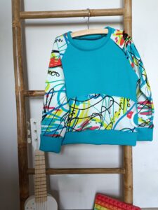 sweat enfant turquoise graffiti