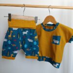 ensemble évolutif short et tee-shirt bébé - motif animaux - suspendu cintre