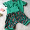 ensemble évolutif enfant short et tee-shirt - vert et fleurs - à plat